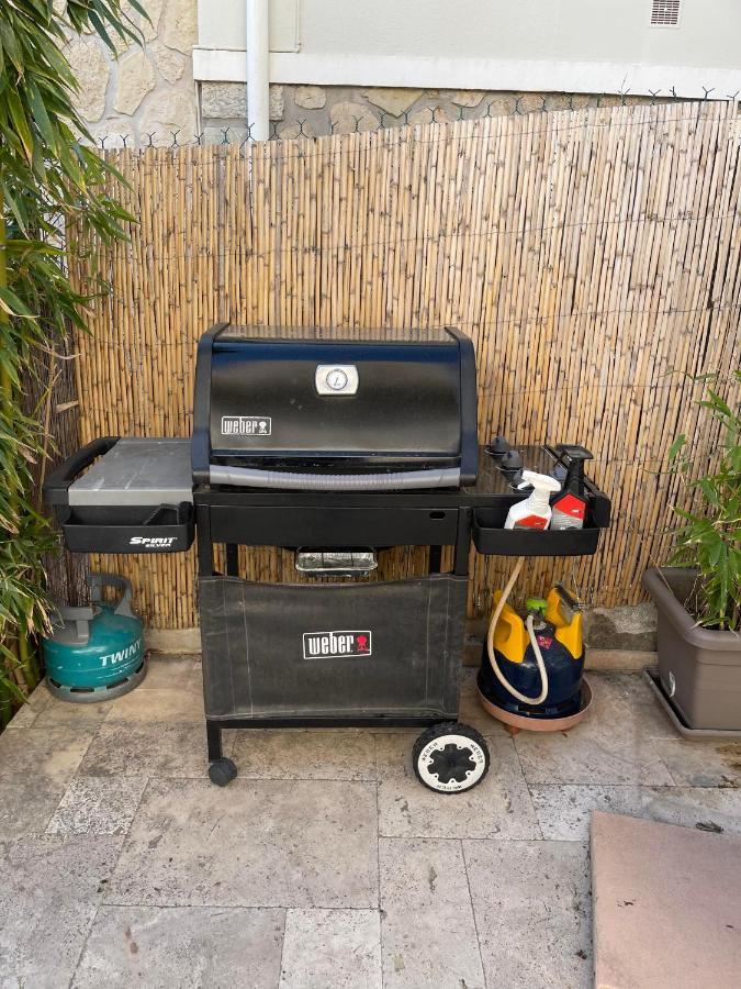 Rdc De Maison Avec Terrasse Barbecue Toulon Kültér fotó
