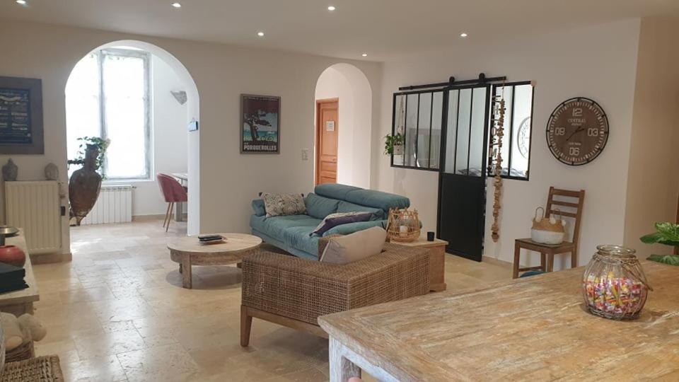 Rdc De Maison Avec Terrasse Barbecue Toulon Kültér fotó